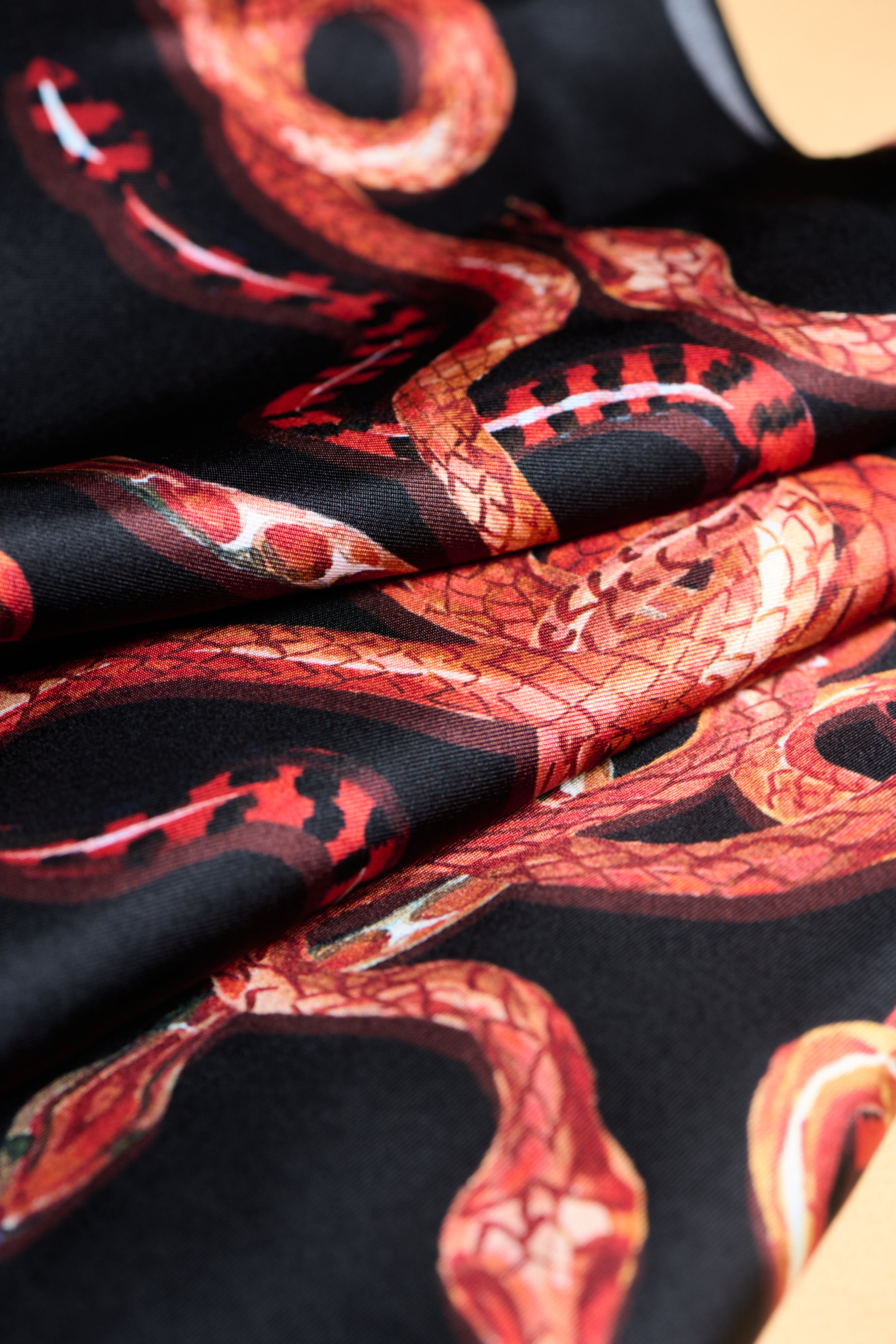 Medusa Scarf in Henna