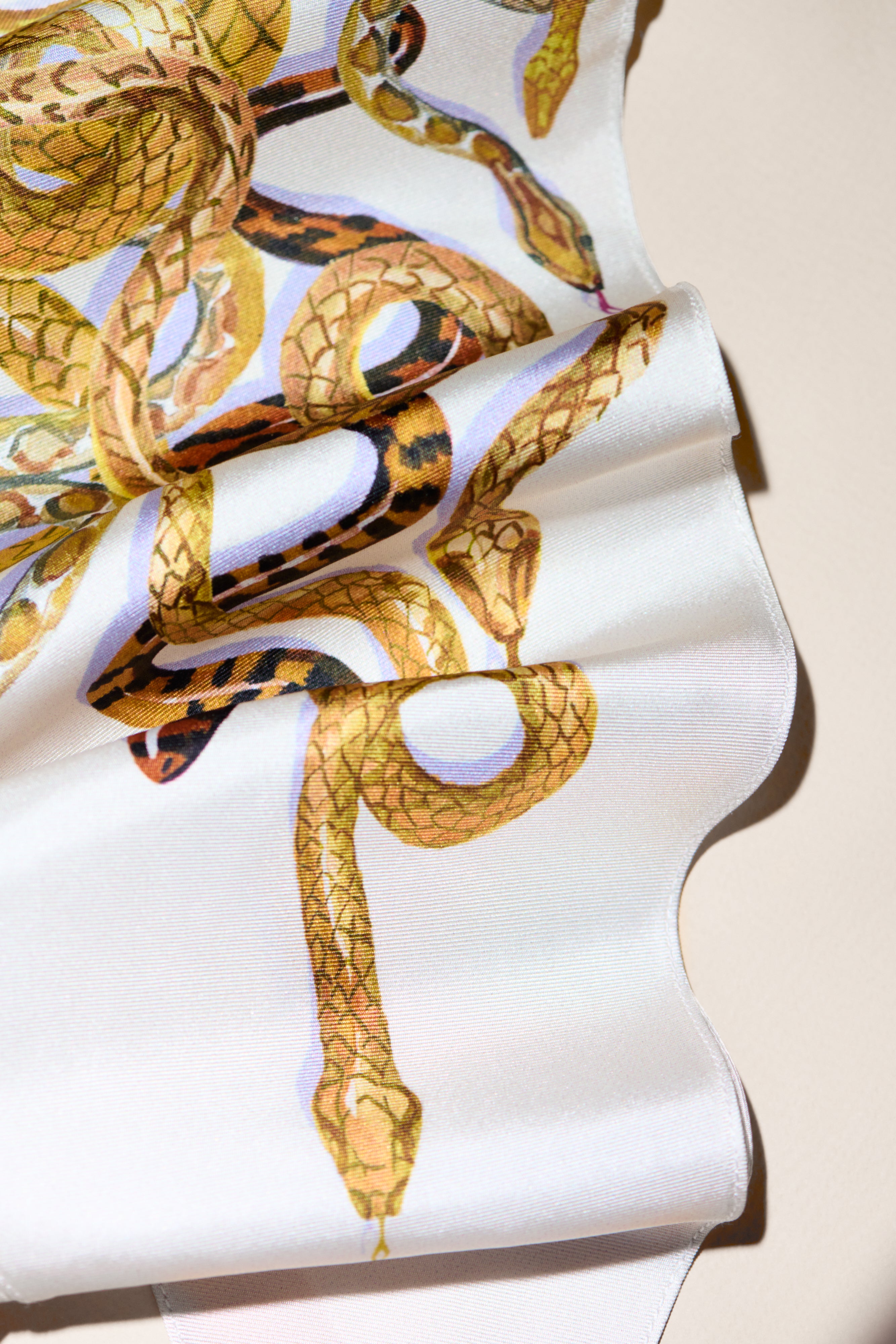 Medusa Headscarf